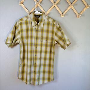 Royal Robbins Yellow Plaid Short Sleeves Button Up Shirt Men's M Outdoor Casual